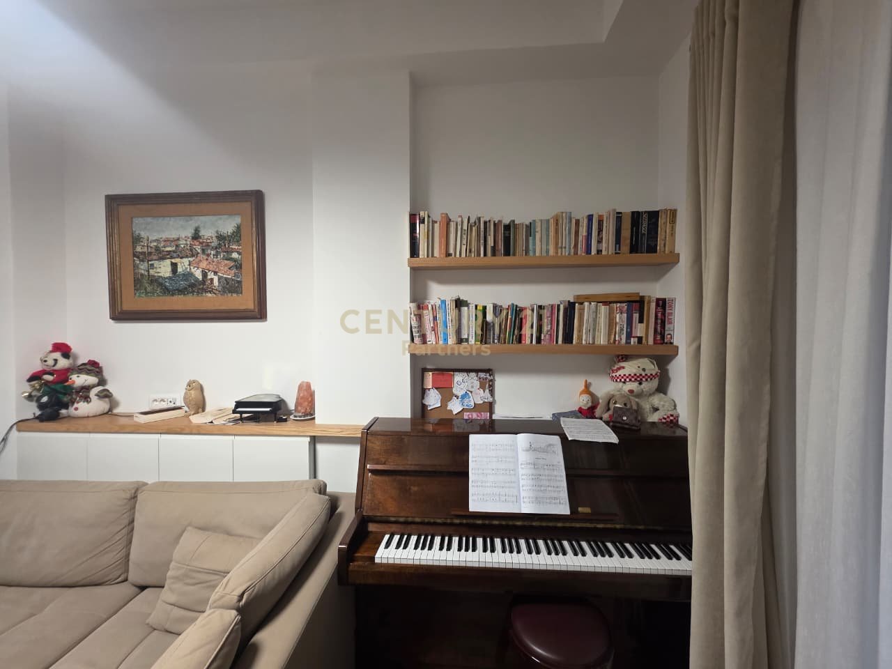 SHESIM APARTAMENT 2+1+2  & POST PARKIMI PRANE PAZARIT TE RI