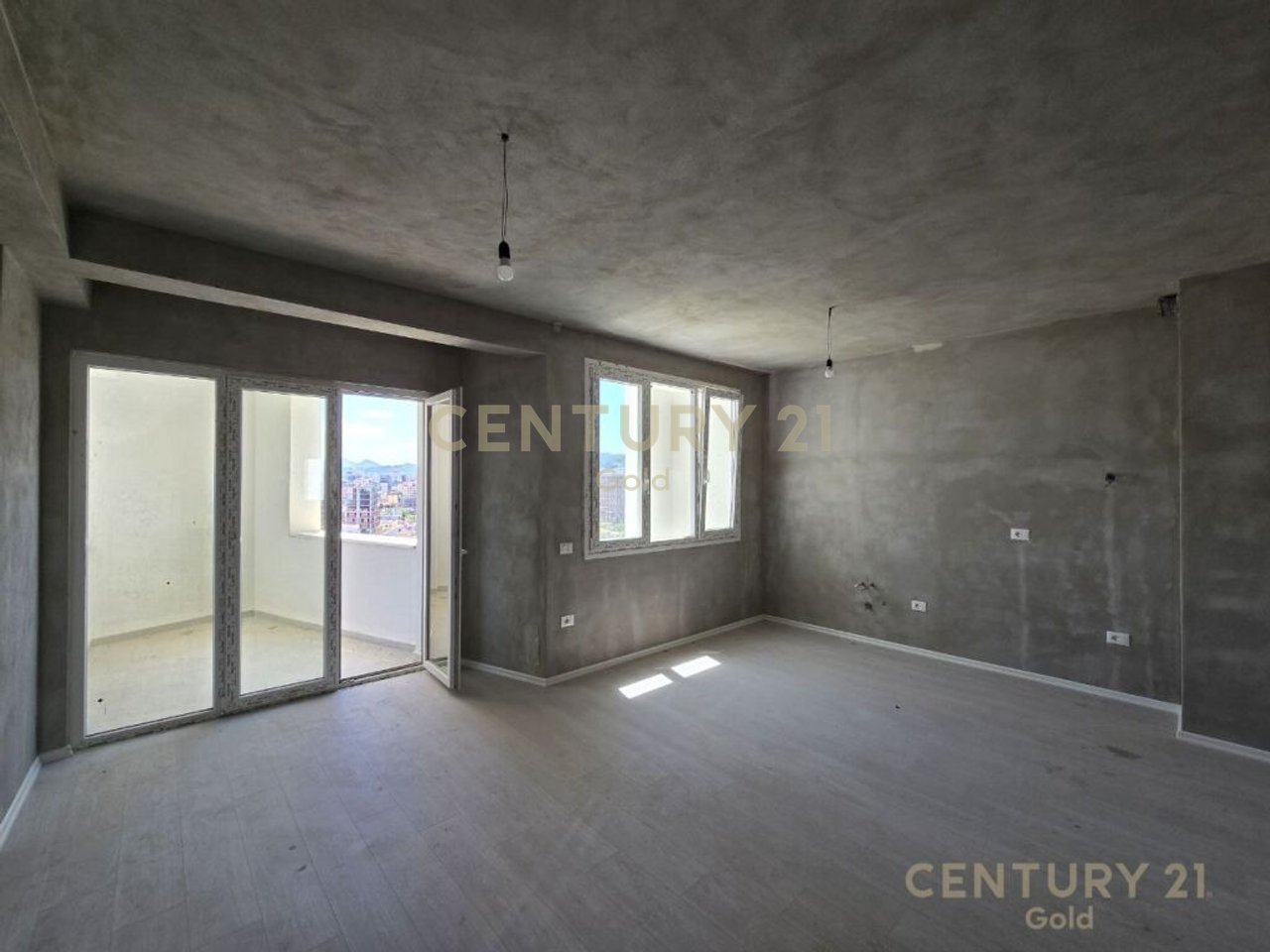 APARTMENT 3+1+2 FOR SALE IN RIVER RESIDENCE!