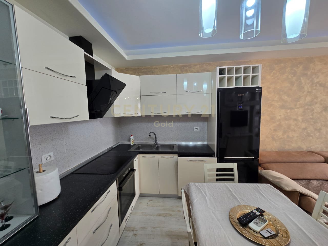 APPARTAMENTO 2+1 IN AFFITTO AL COMPLESSO MAGNET, 21 DICEMBRE!