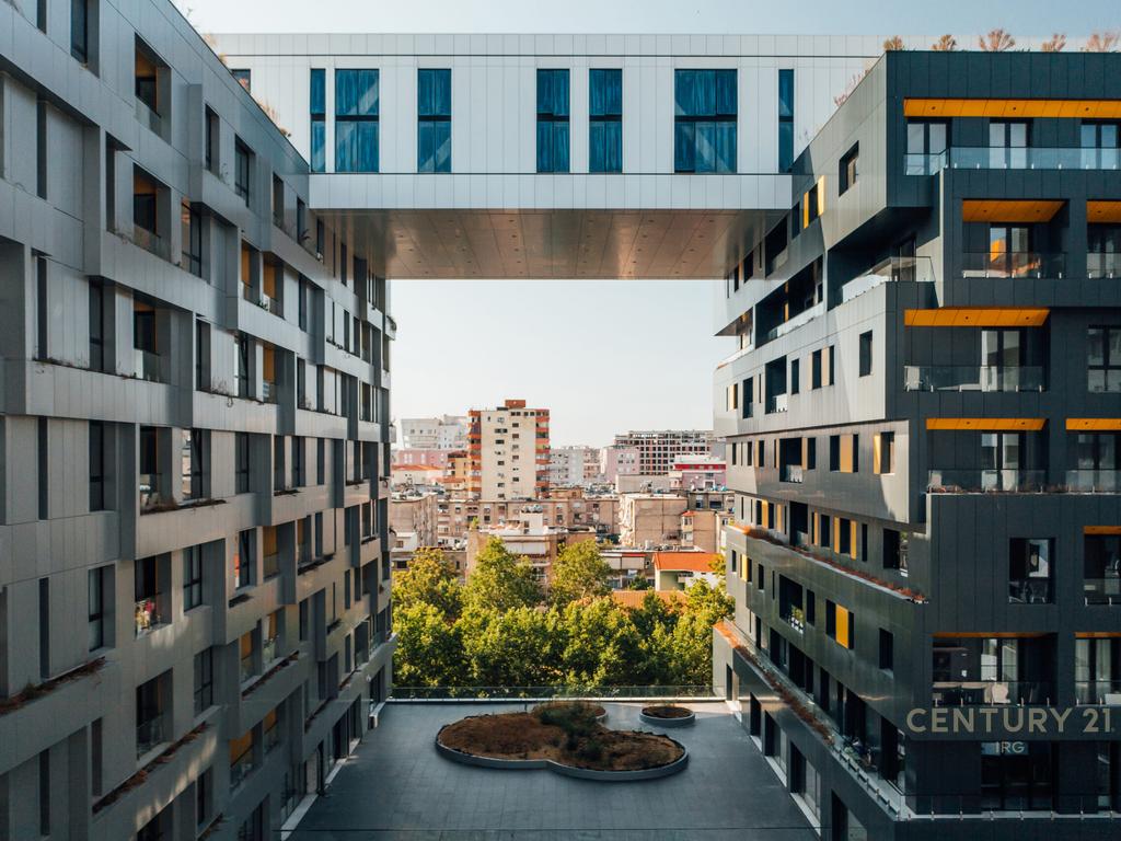 Mieszkanie 3 pokoi 113 m² Tirana Municipality, Albania