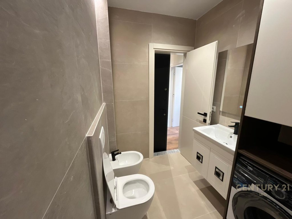 Квартира 1 комната 46 м² Тирана, Албания