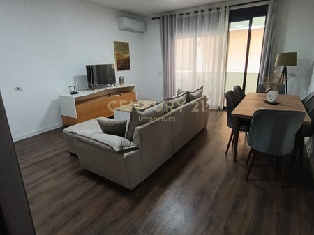 Apartment 3+1+2 + parking space in the Municipality of Paris!