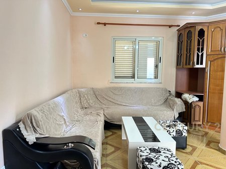 Shitet Apartament 2+1 + Garazh 20 m²  Ne Durrës