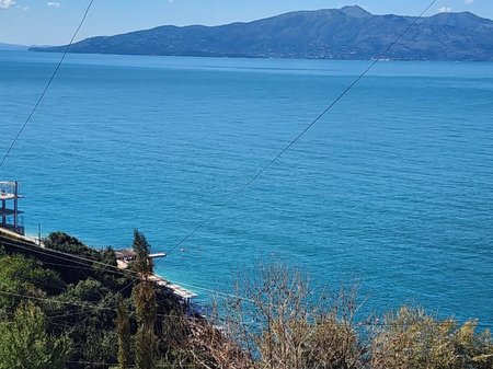 SARANDE, SHESIM APARTAMENT 2+1 ME PAMJE NGA DETI