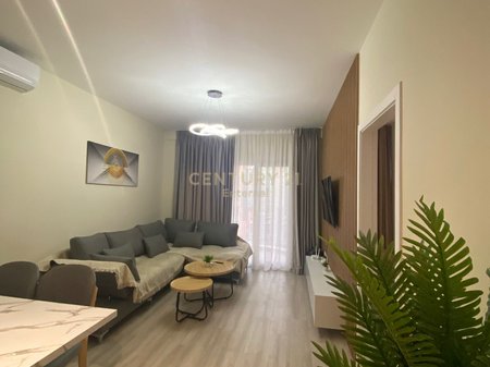 Apartament 2+1 Me Qira në Zogu I Zi, Tiranë - 1000€ | 76 m²