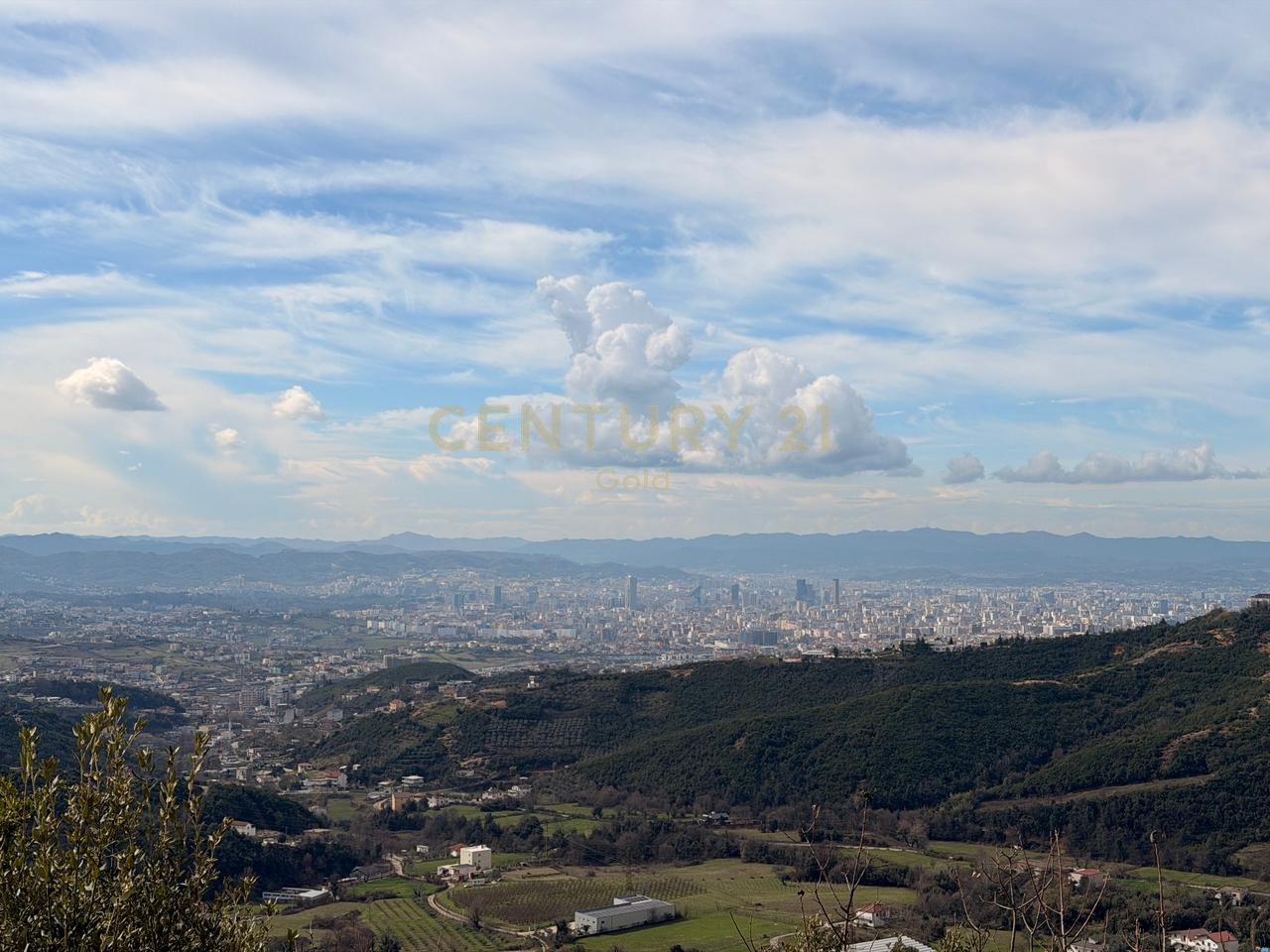 PER SHITJE TOKE NE LANABREGAS, DAJT