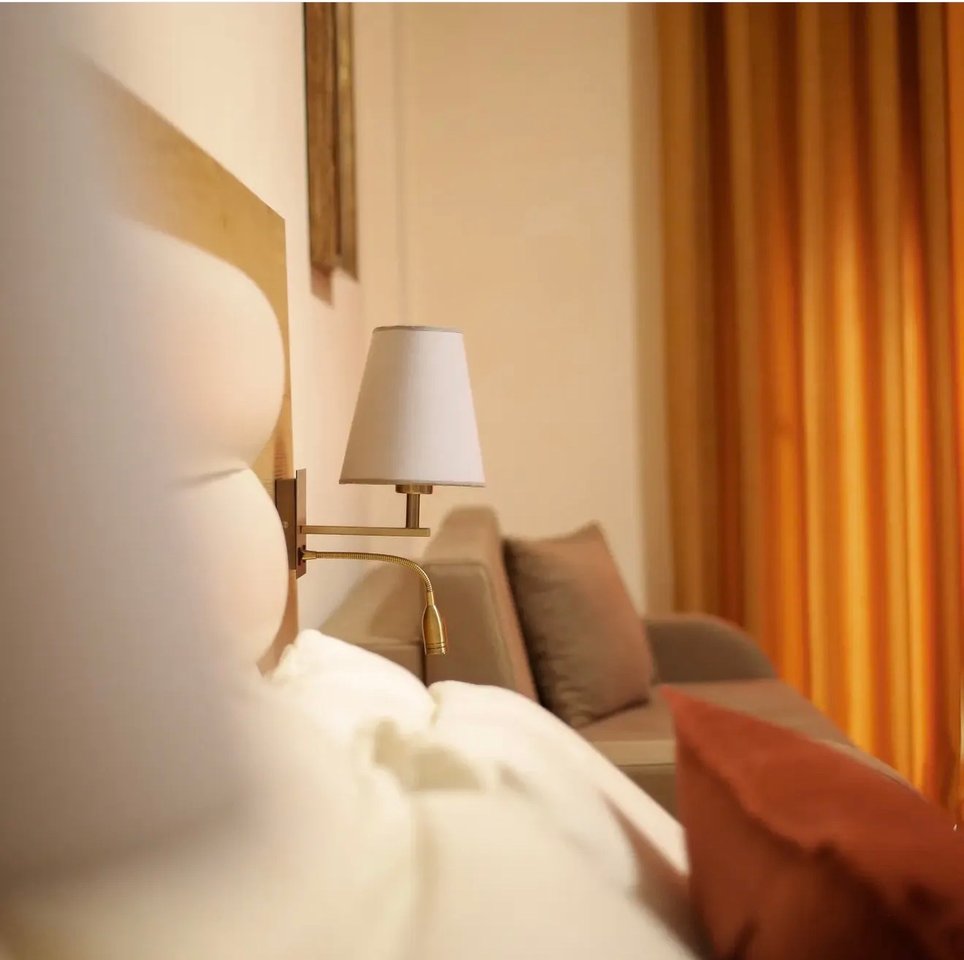 Jepet me qira Hotel 4 Yje në Vlorë me Pamje Panoramike dhe Biznes të konsoliduar.