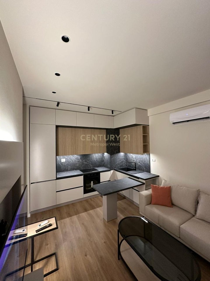 Shitet apartament  1+1 te Rezidenca Kaimi ne zonen e Ali Demit!