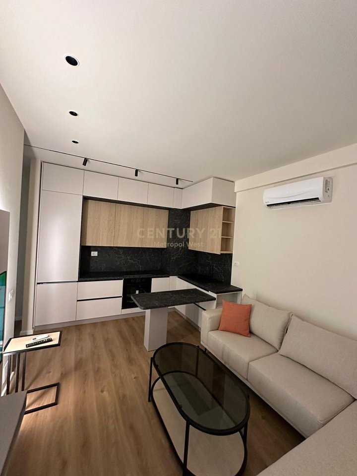 Shitet apartament  1+1 te Rezidenca Kaimi ne zonen e Ali Demit!