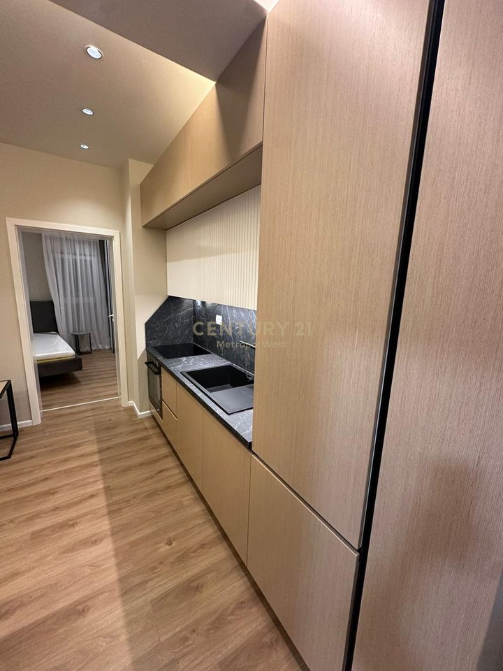 Shitet apartament  1+1 te Rezidenca Kaimi ne zonen e Ali Demit!
