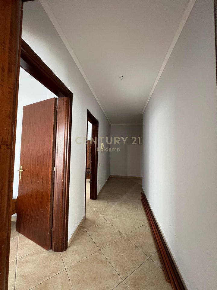 SHITET APARTAMENT 2+1 NE PLAZH, ILIRIA !