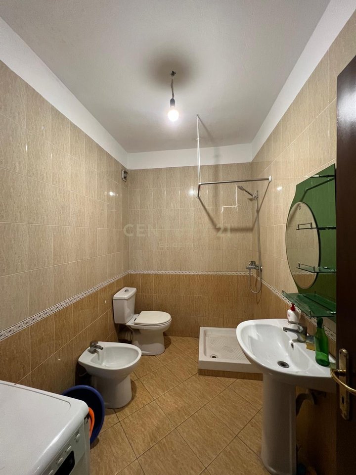 SHITET APARTAMENT 2+1 NE PLAZH, ILIRIA !