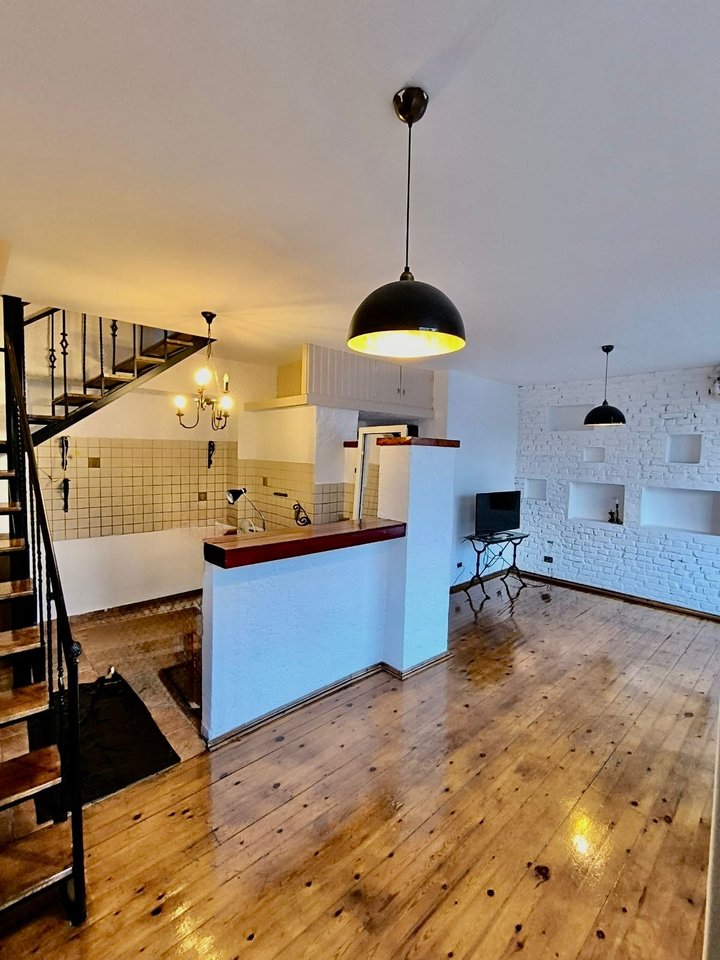 Duplex 2+1+2 in vendita a Ish Bllok, Edifici Agimi, Tirana