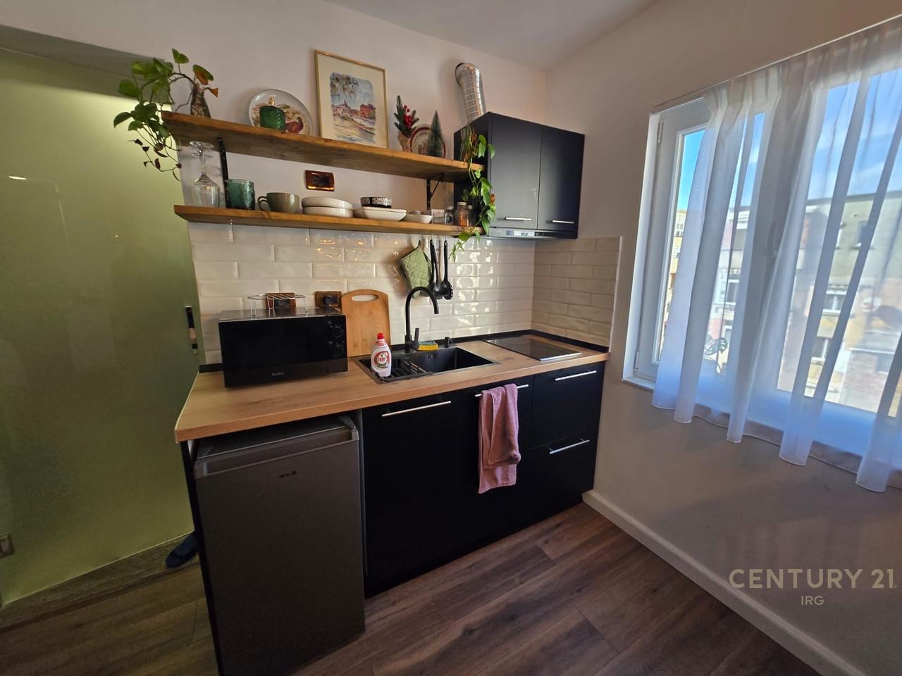 Garsoniere per Qira tek 21 Dhjetori - 42,000 ALL