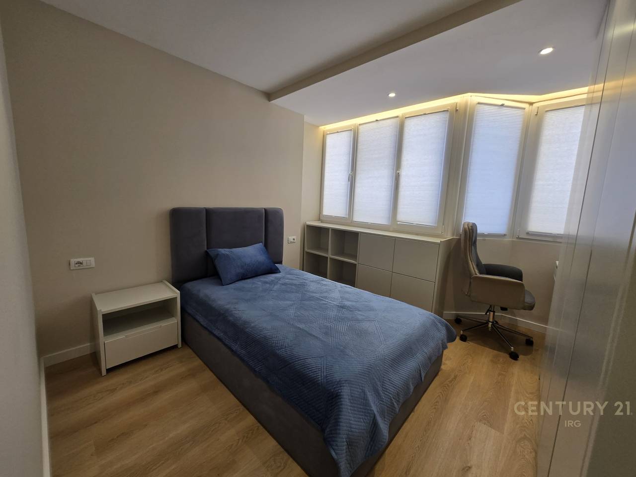 Appartamento di Lusso 2+1+2 in Affitto vicino a 9 Katëshet!