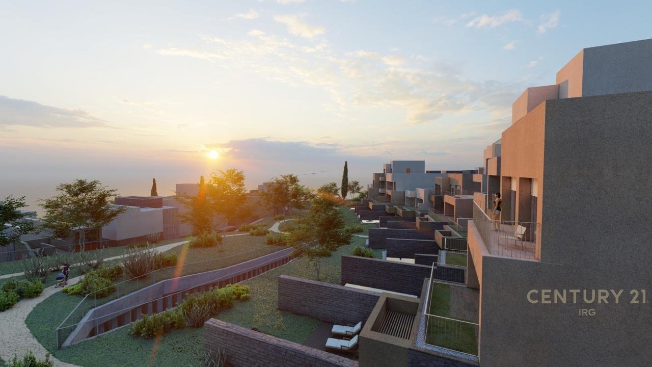 APARTMENT 2+1+2 WITH VERANDA + PARKING FOR SALE IN GREEN COAST!