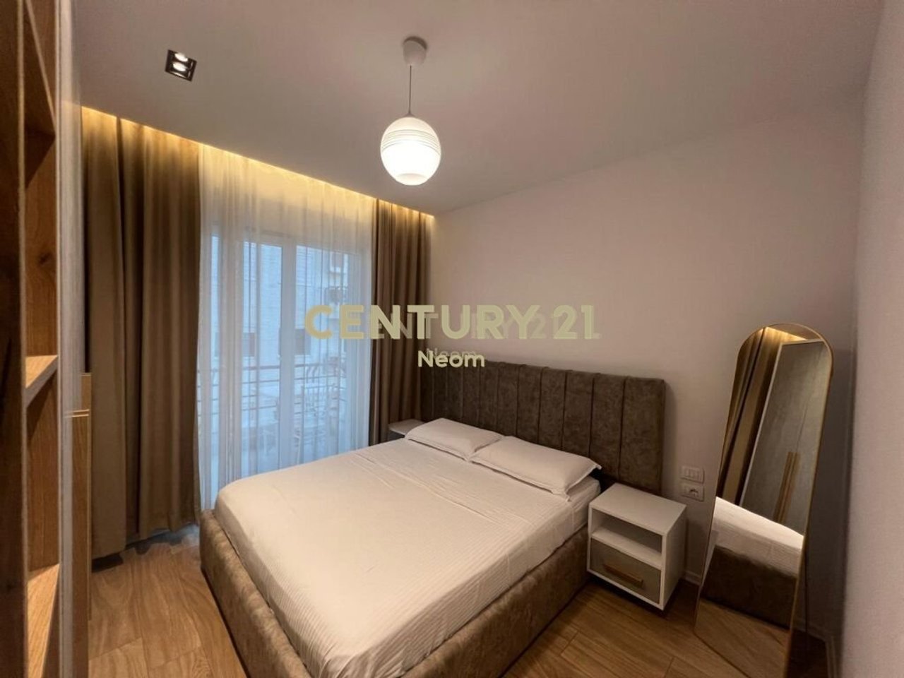 Jepet me qira Apartament modern 2+1 ne Liqenin e Thate
