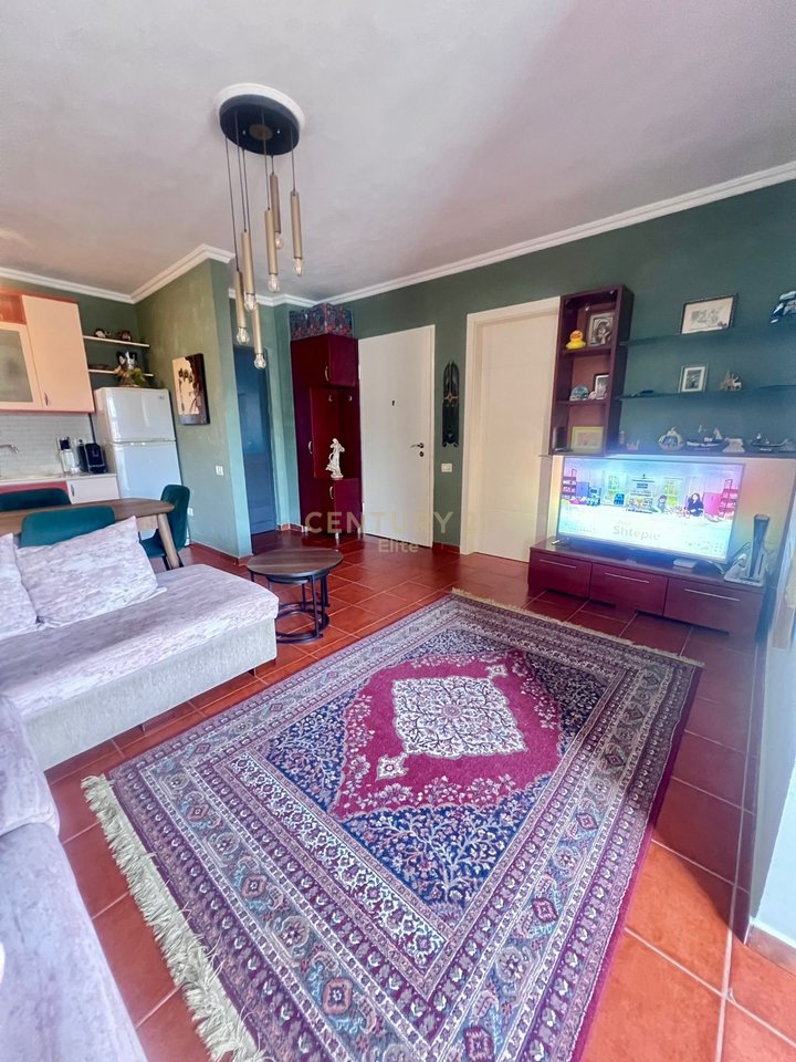 Apartament 1+1 Me Qira pranë Concordit, te Rruga 5 Maji, Tiranë - 450€ | 66.38 m²