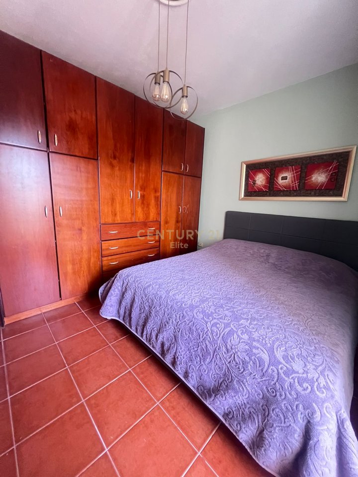 Apartament 1+1 Me Qira pranë Concordit, te Rruga 5 Maji, Tiranë - 450€ | 66.38 m²