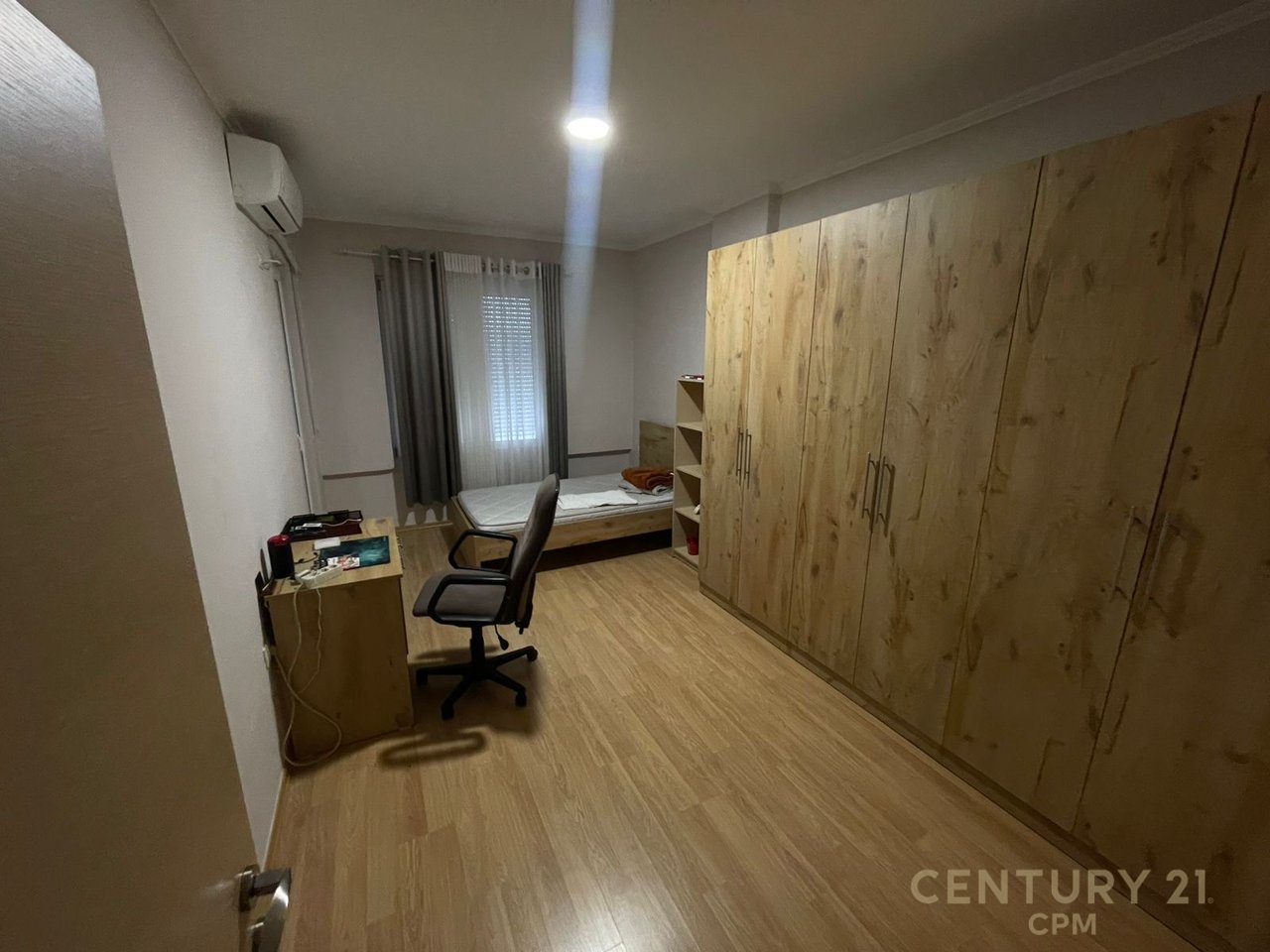 FOR RENT 2+1+2 APARTMENT NEAR THE BOTANICAL GARDEN!