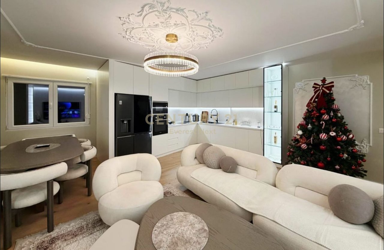 Luxury Apartment for Sale 2+1+2 with 2 Parking Spaces in the Center