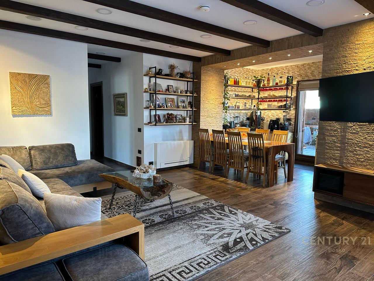 Penthouse për Qera, Yzberish!