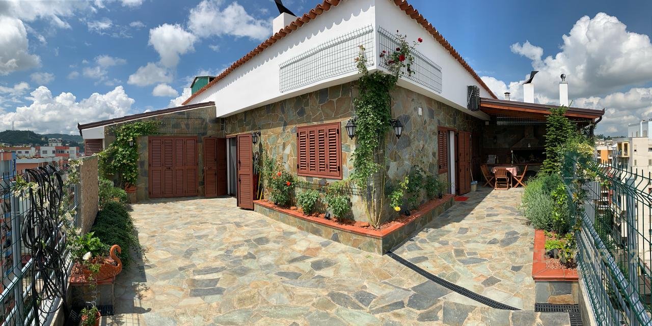 Penthouse për Qera, Yzberish!