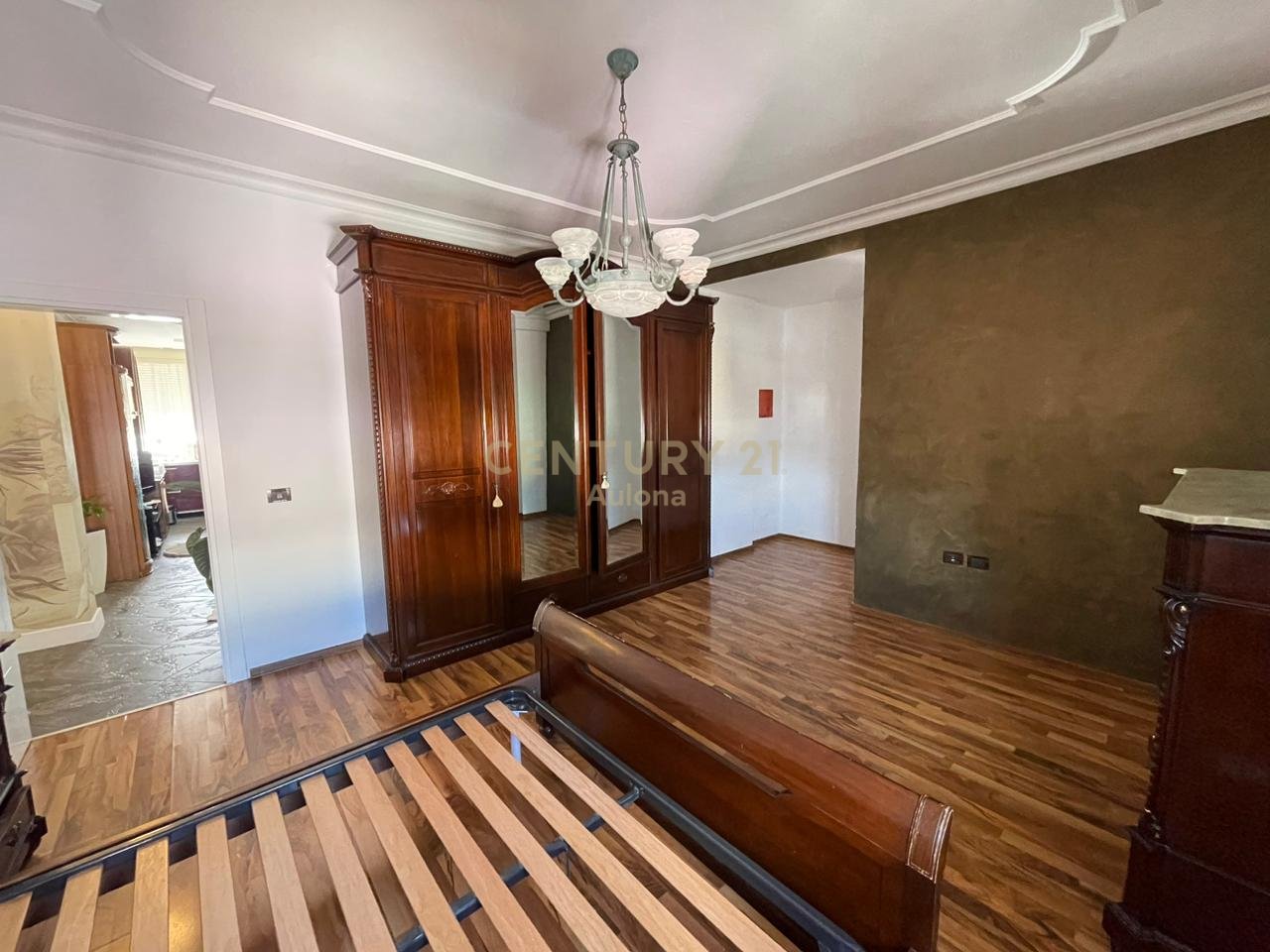 Apartament 3+1 Për Shitje në Transballkanike, Vlorë - 21000013246€ | 200 m²