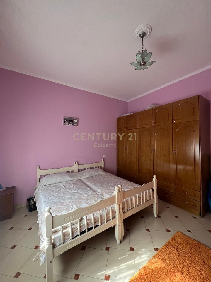 APARTAMENT 2+1 PER QERA NE QENDER TE DURRESIT!