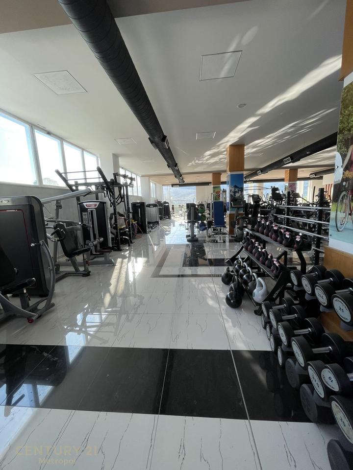 SHES OBJEKT 5 KATESH ME SIPERFAQE NDERTIMI 2980m, NE PEZE!