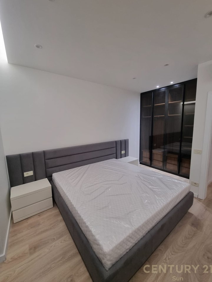 Jepet me qira apartament 2+1+2, Rezidenca "Nova", Mine Peza.