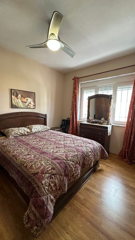 APARTAMENT 1+1 I MOBILUAR NË SHITJE – POGRADEC, KATI I TRETË !!!!