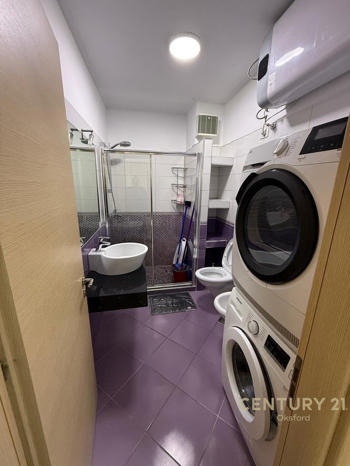 Appartamento 2+1 in Affitto nel Complesso Magnet, Tirana - 750€ | 80 m²