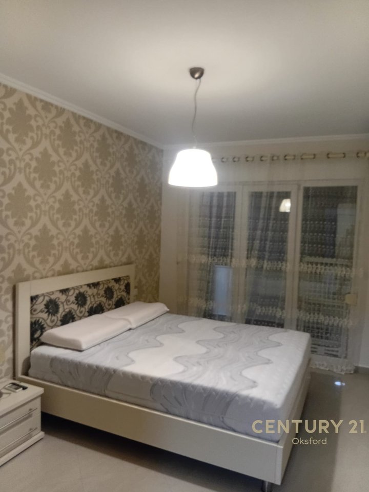 Appartamento 2+1 in Affitto nel Complesso Magnet, Tirana - 750€ | 80 m²