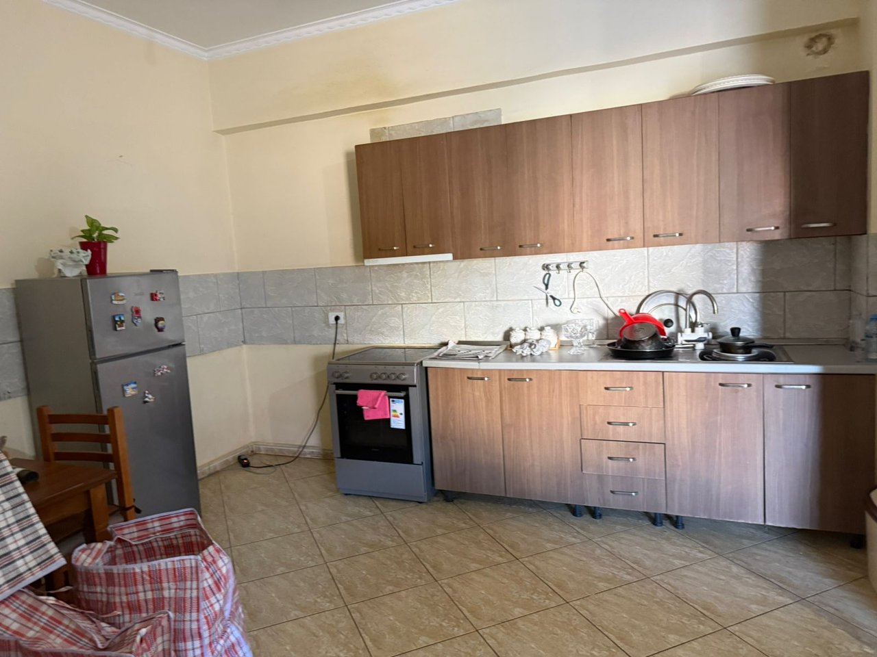 APARTAMENT 2+2 PER QIRA, BULEVARDI"VLORE-SKELE" ,PRANE CONAD!