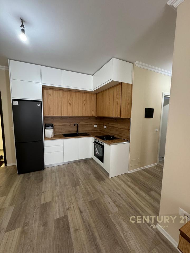 Apartament 2+1 për qira në Univers City!