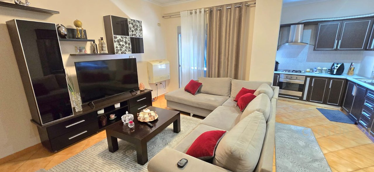 Apartment 2+1+2 with two balconies for sale on Jordan Misja Street, Tirana
