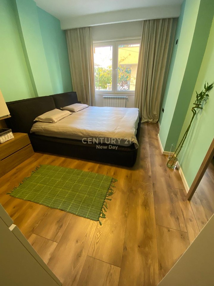 Apartament 1+1 Me Qira te Shkëmbi i Kavajës, Durrës - 450€ | 65 m²