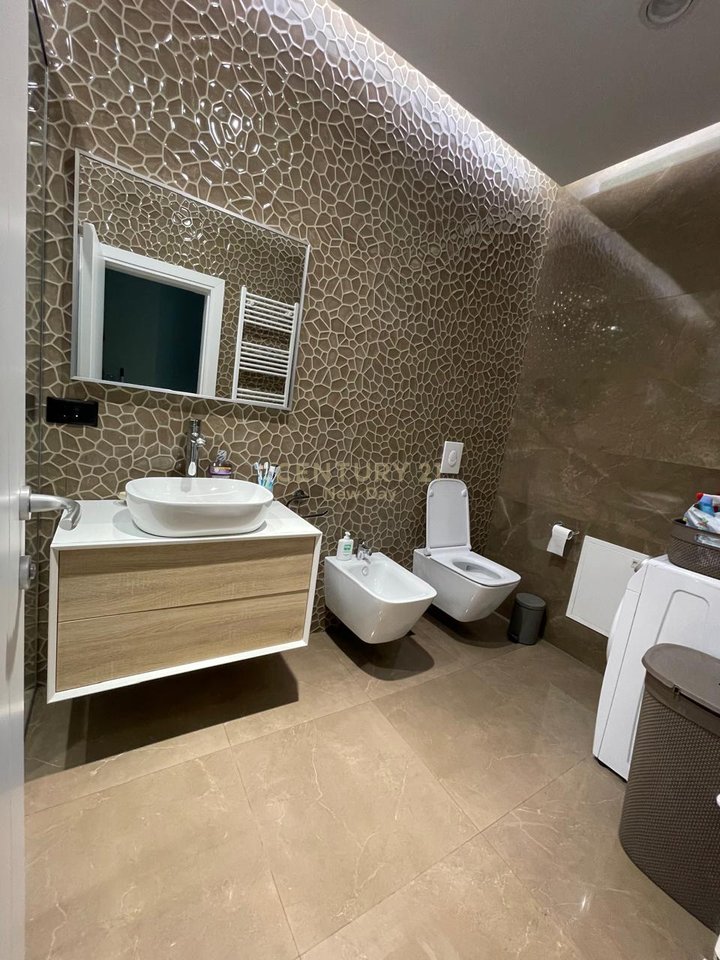 Apartament 1+1 Me Qira te Shkëmbi i Kavajës, Durrës - 450€ | 65 m²