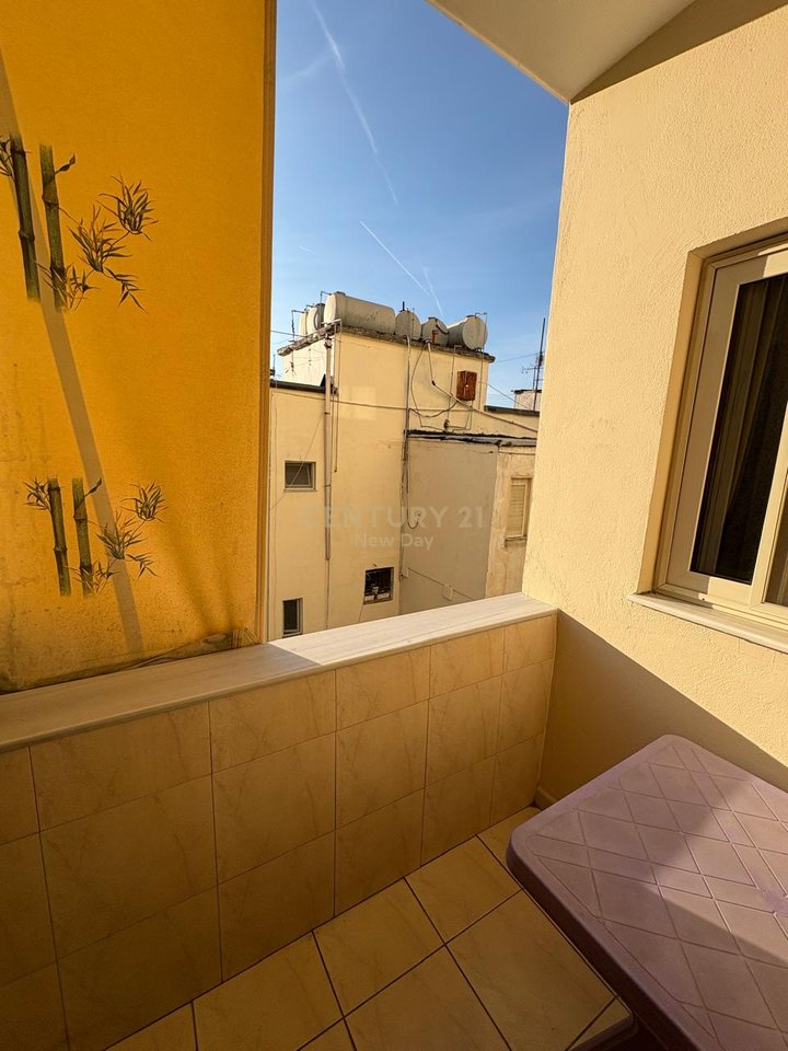 Apartament 2+1+2 Me Qira te Gjykata Durrës - 450€ | 120 m²