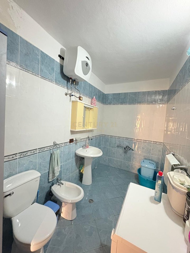 Apartament 2+1+2 Me Qira te Gjykata Durrës - 450€ | 120 m²