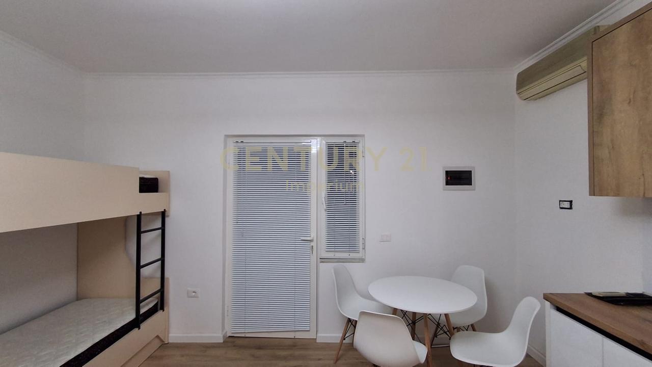 🏡 30m² Studio Apartment for Rent at the beginning of Dibra Street - Suitable for AirBnB