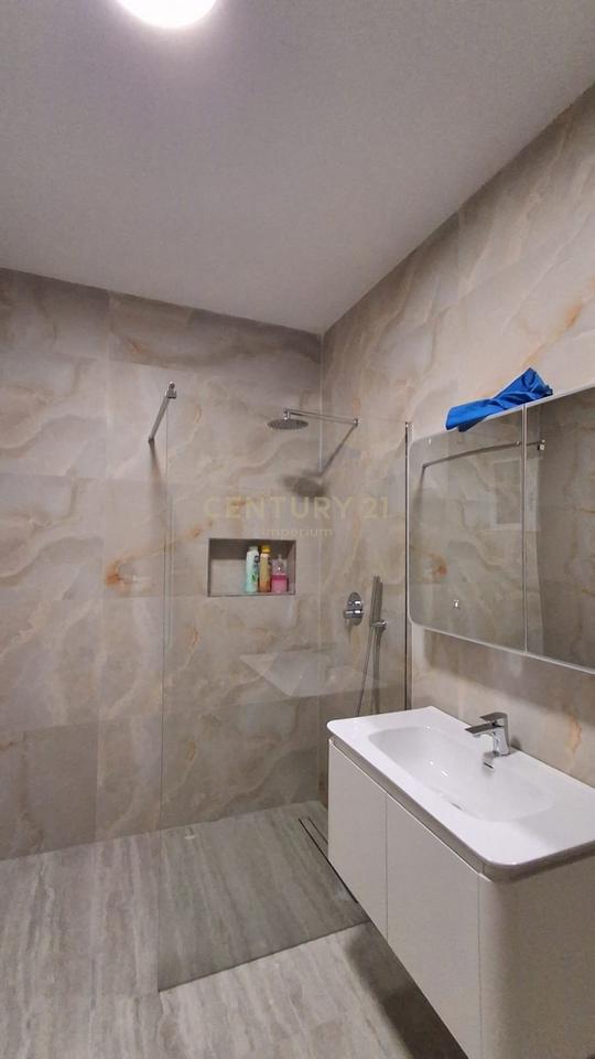 🏡 30m² Studio Apartment for Rent at the beginning of Dibra Street - Suitable for AirBnB