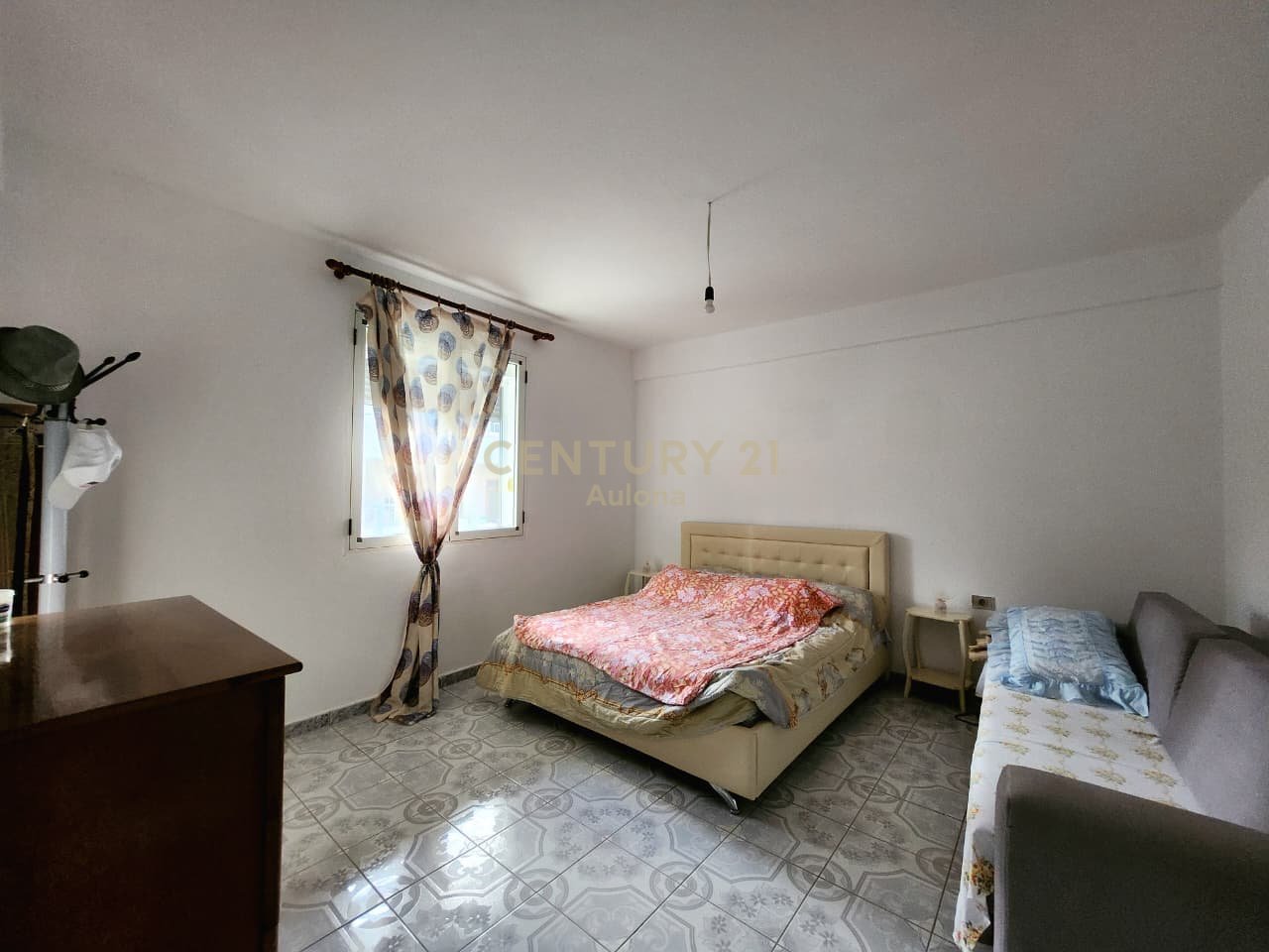 Prone Private për Investim pranë Lungomare 1