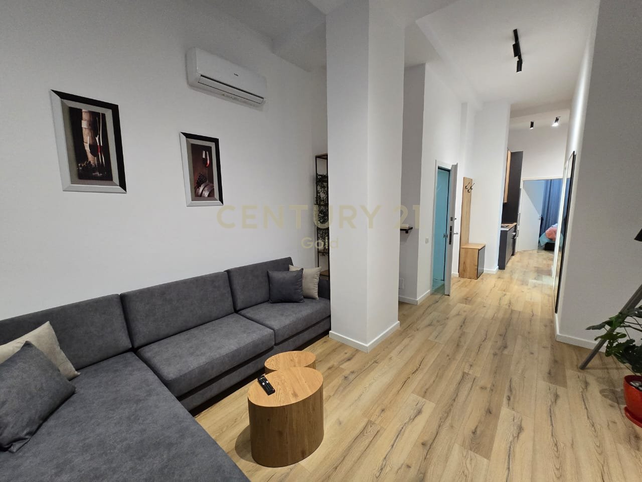APARTAMENT 1+1 PER SHITJE NE KOMPLEKSIN MAGNET!