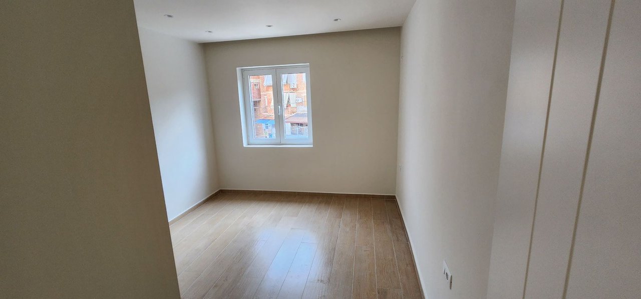 SARANDE, SHESIM APARTAMENT 1+1