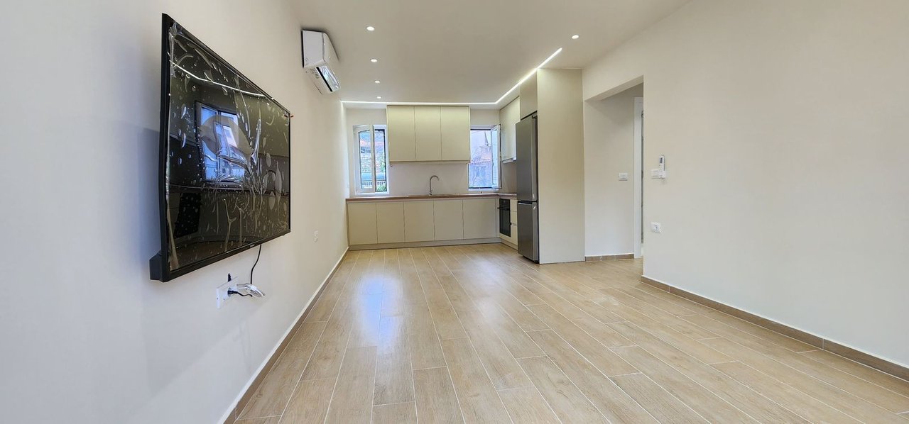 SARANDE, SHESIM APARTAMENT 1+1