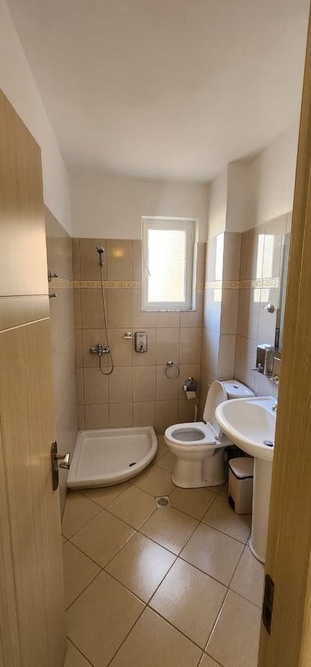 SARANDE, SHESIM APARTAMENT 2+1 ME PAMJE NGA DETI