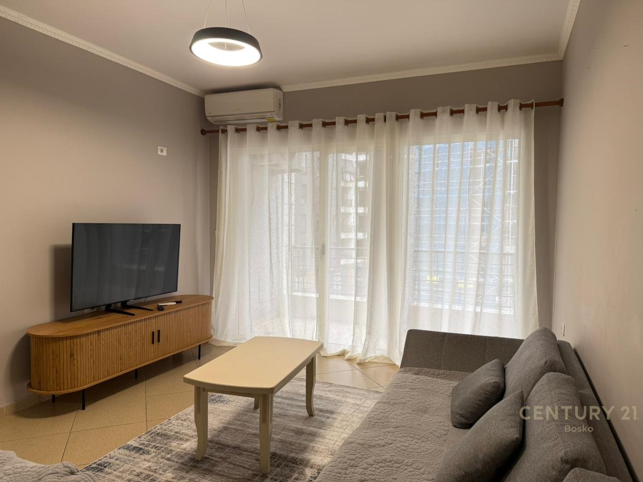 Apartament 2+1 Për Qira në Don Bosco, Tiranë