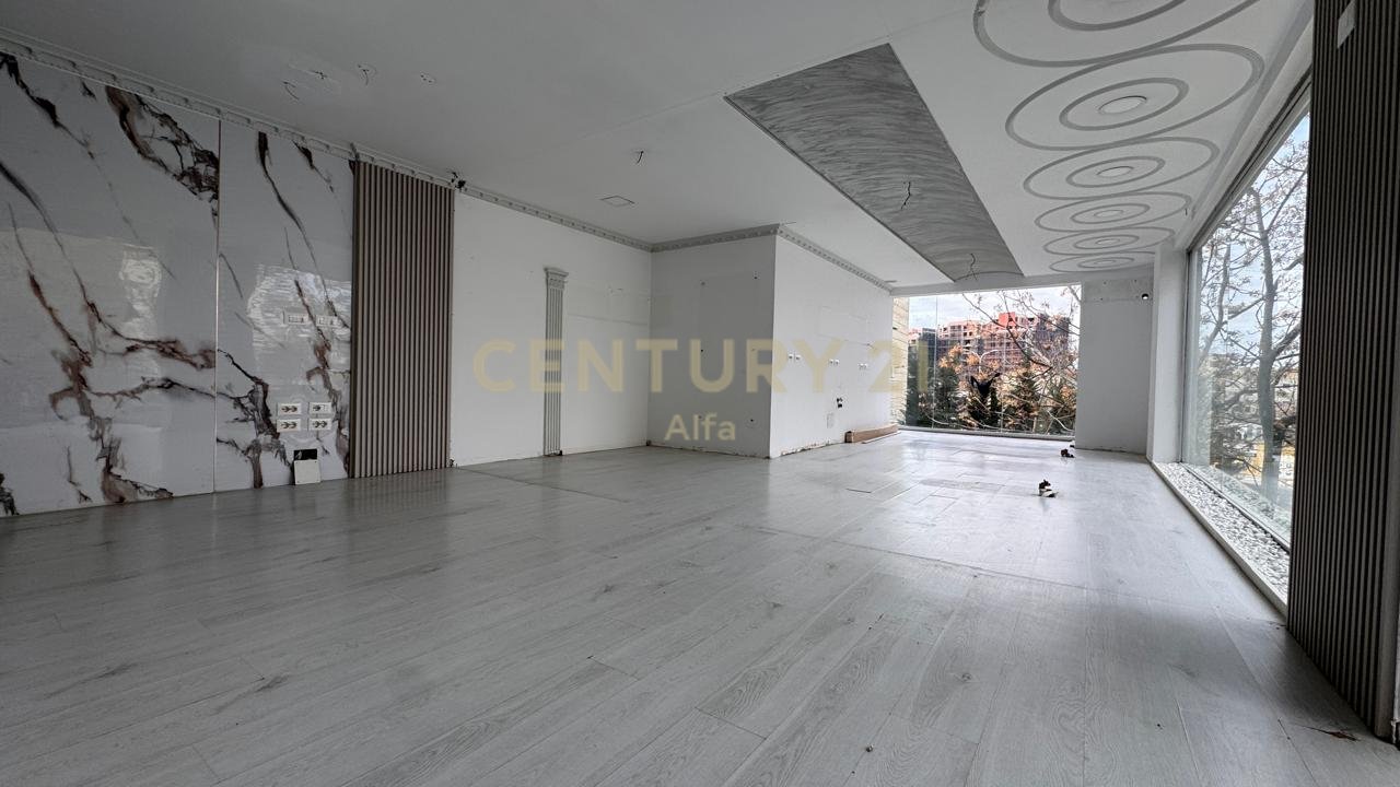 Commercial space for sale by the street near 21 Dhjetori!